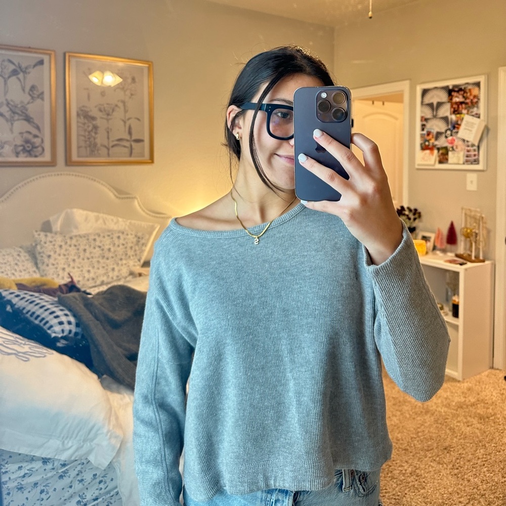 Gray Forever21 Cropped Sweater!